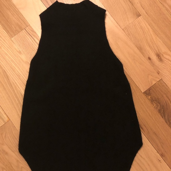 ✨360 Cashmere✨ - Picture 3 of 5